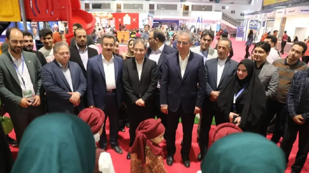 نخستین نمایشگاه تخصصی تفریحات و سرگرمی استان یزد ۱۴۰۴ 3 نخستین نمایشگاه تخصصی تفریحات و سرگرمی استان یزد ۱۴۰۴