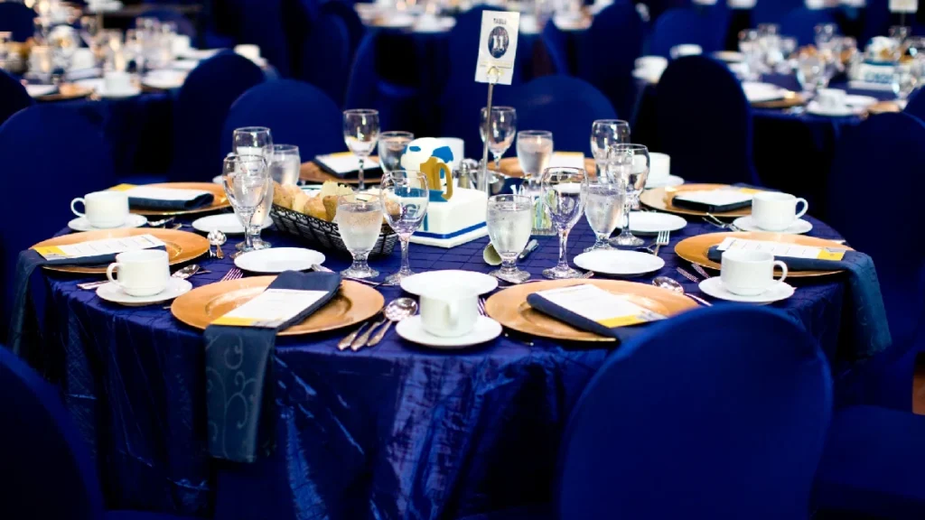 تفاوت بین تشریفات نمایشگاهی و خدمات پذیرایی