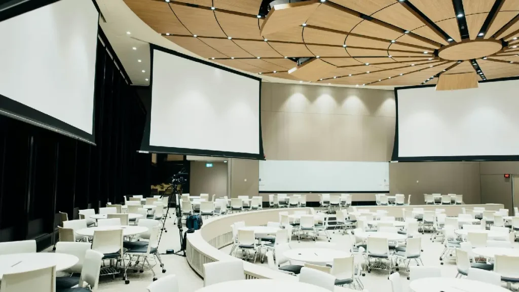 ایونت چیست و چه تفاوتی با نمایشگاه دارد؟