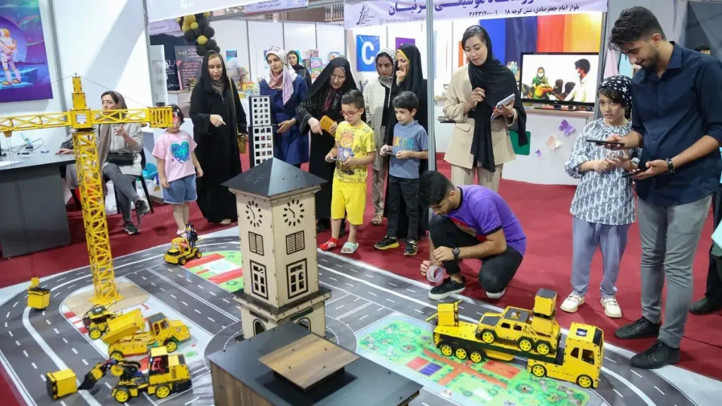 نخستین نمایشگاه تخصصی تفریحات و سرگرمی استان یزد ۱۴۰۴