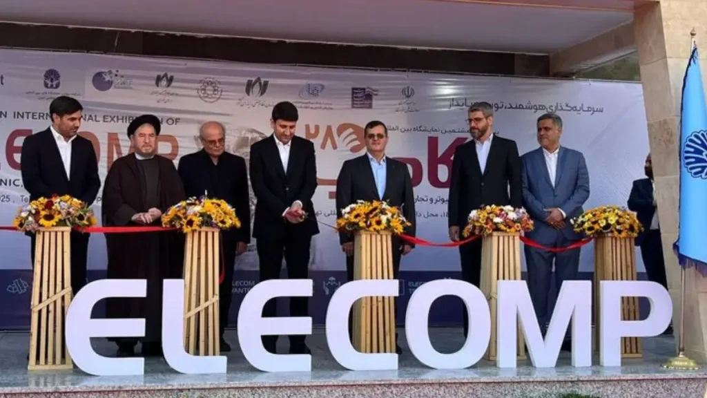 روز اول نمایشگاه الکامپ