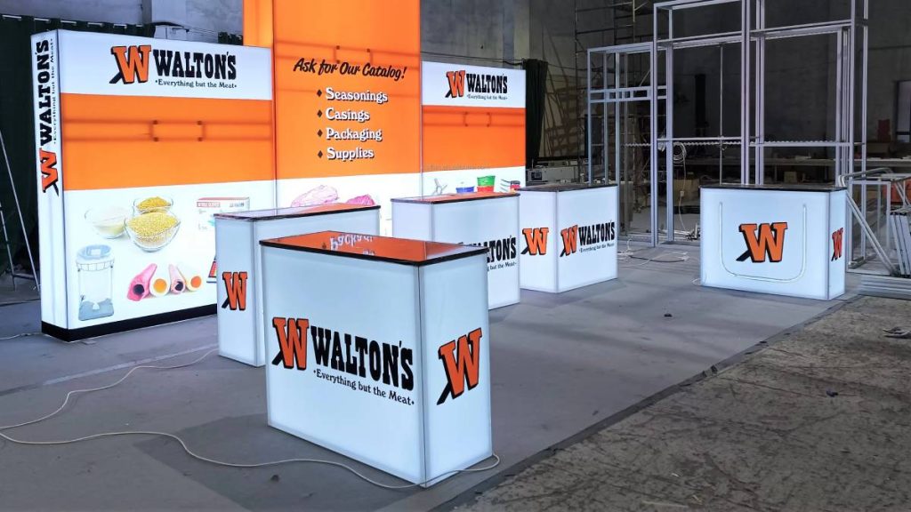 اجاره میز کانتر و استند نمایشگاهی + راهنمای انتخاب 4 اجاره میز کانتر