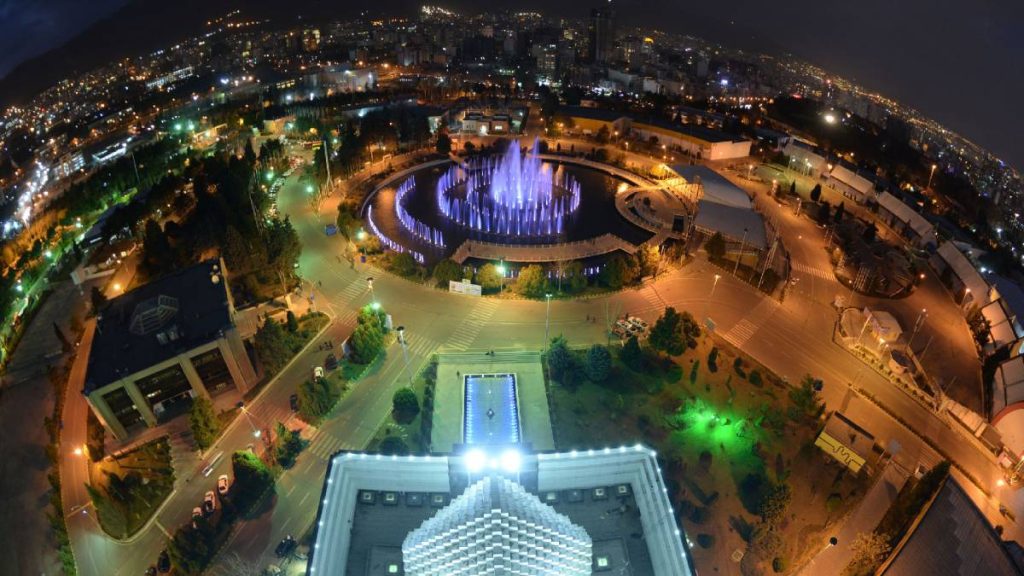 معرفی کامل نمایشگاه بین المللی تهران: ساعت کاری، مترو و راه های دسترسی 2 نمایشگاه بین المللی تهران