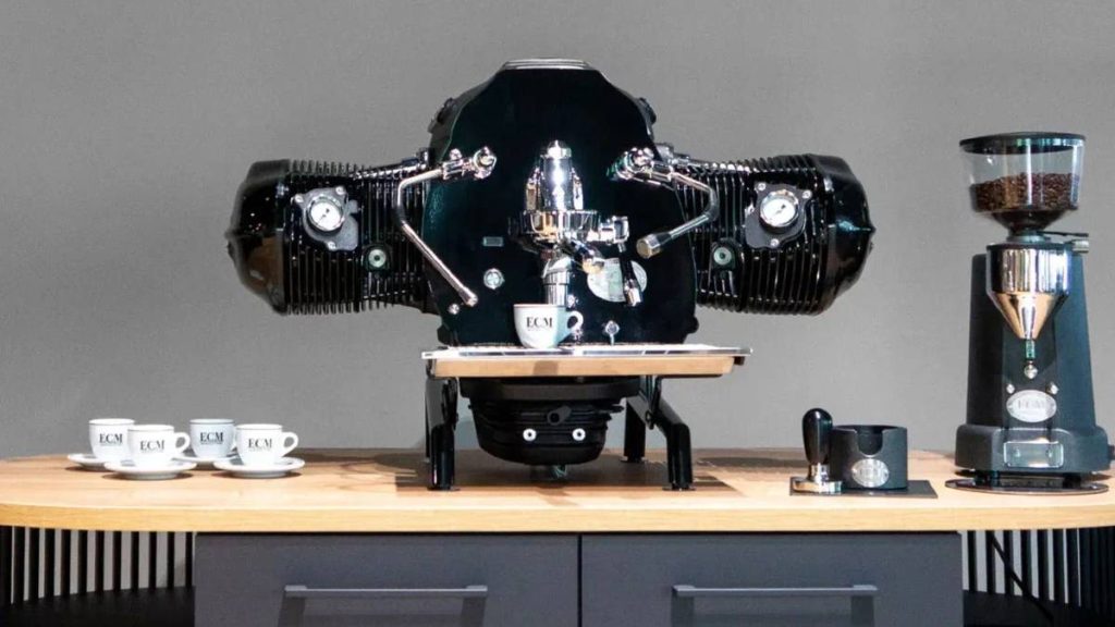 اجاره دستگاه اسپرسوساز صنعتی و باریستا برای کافه بار غرفه 3 اجاره دستگاه اسپرسوساز