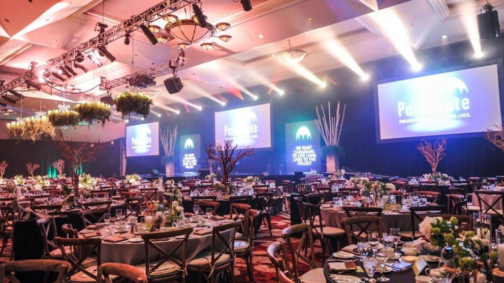 مزایای مدیریت و برگزاری مراسم سال نو در سالن اختصاصی 3 برگزاری مراسم سال نو