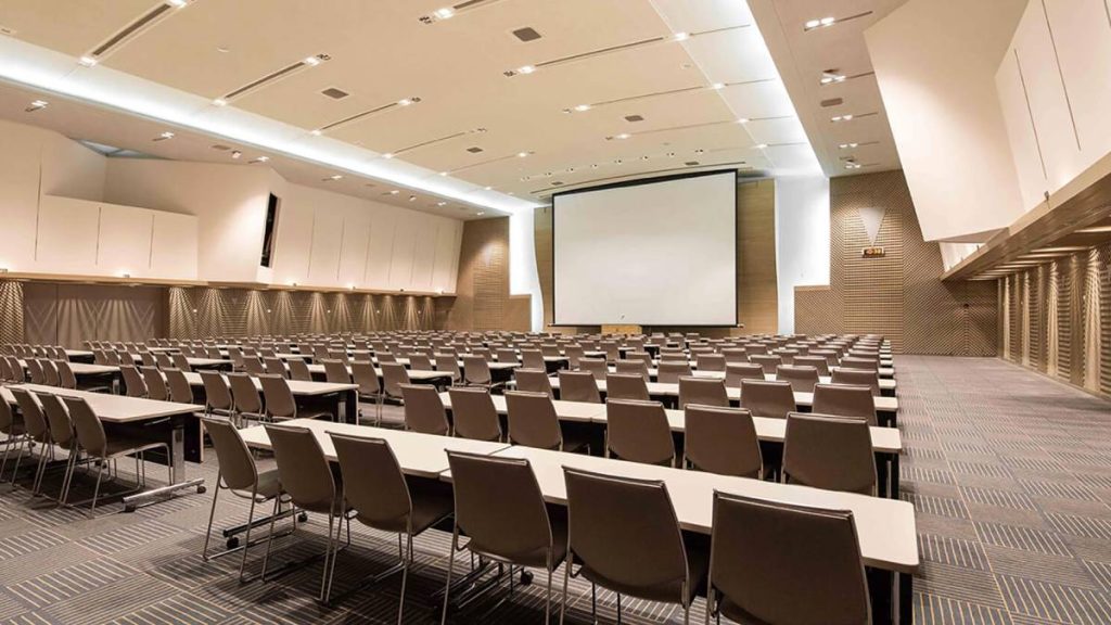 راهنمای تخصصی انتخاب و اجاره سالن برگزاری همایش در تهران 1 اجاره سالن برگزاری همایش