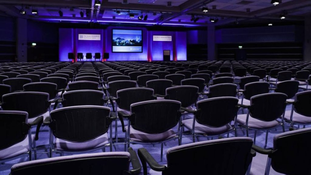 چک لیست فنی و تجهیزات سالن همایش برای سال نو 2 تجهیزات سالن همایش