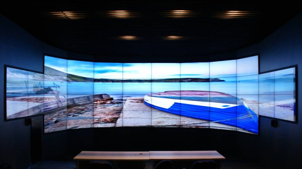 ارتقای کیفیت رویداد با ویدیو وال و تجهیزات تصویری 1 ویدیو وال و تجهیزات تصویری