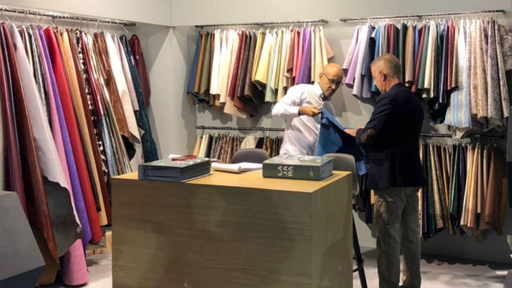 نمایشگاه کیف و کفش تهران ۱۴۰۵ 1 نمایشگاه کیف و کفش تهران ۱۴۰۵